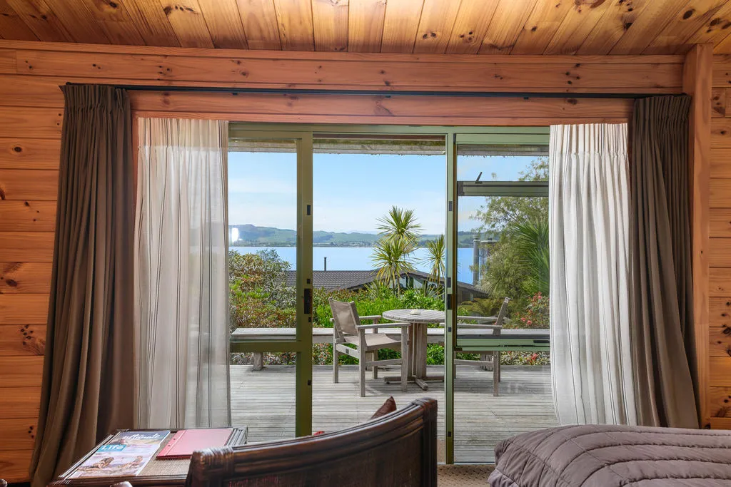 Koura Lodge, Rotorua interior view