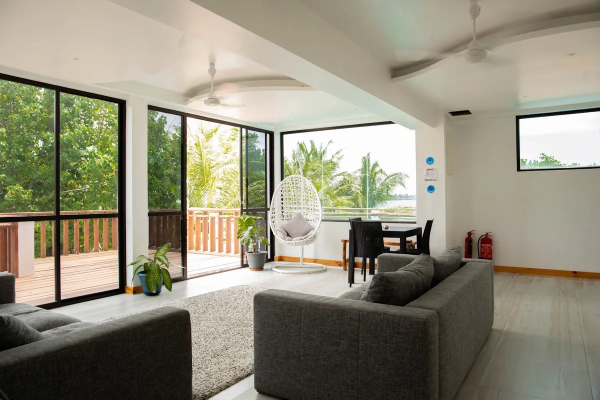 Kudhi Boli Beach House, North Male Atoll interior view