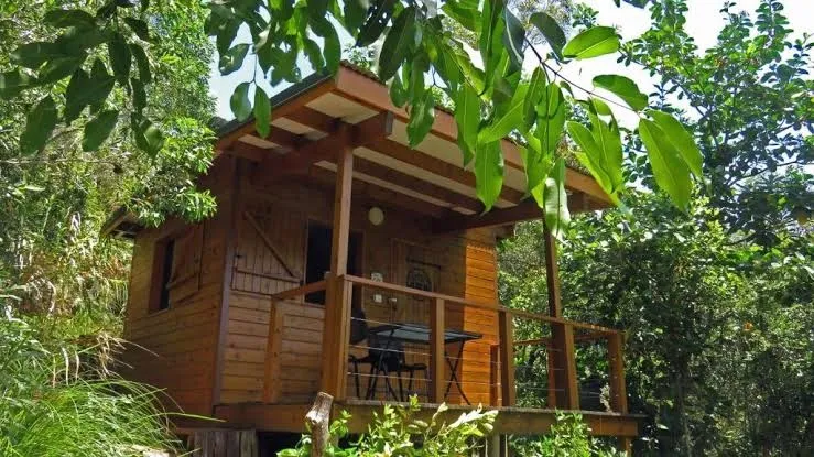 la Cabane de la Vallee - One-Bedroom Chalet, Noumea interior view