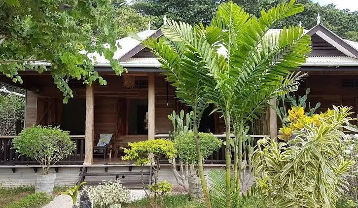 La Digue Holiday Villa, La Digue interior view