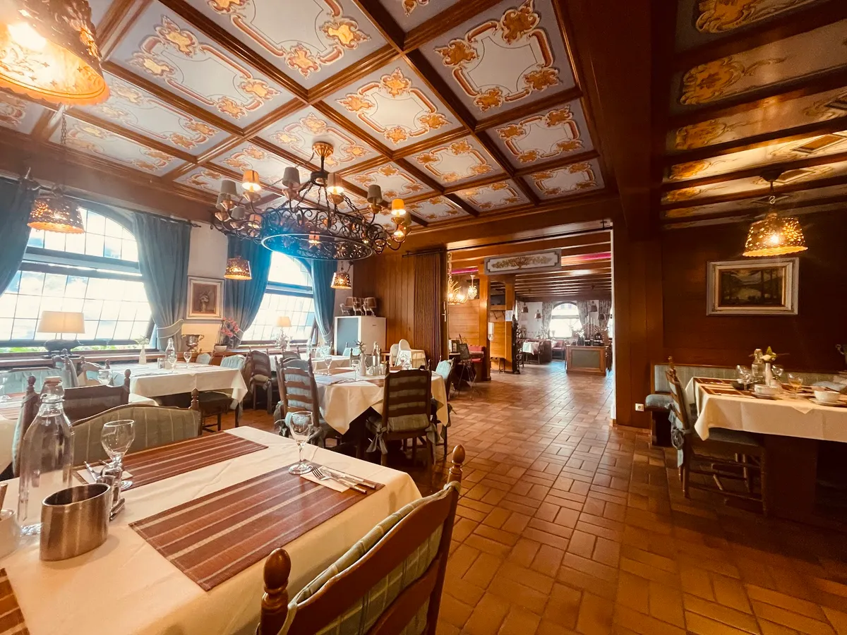 Landhotel & Restaurant Traube Baden Baden, Baden Baden interior view