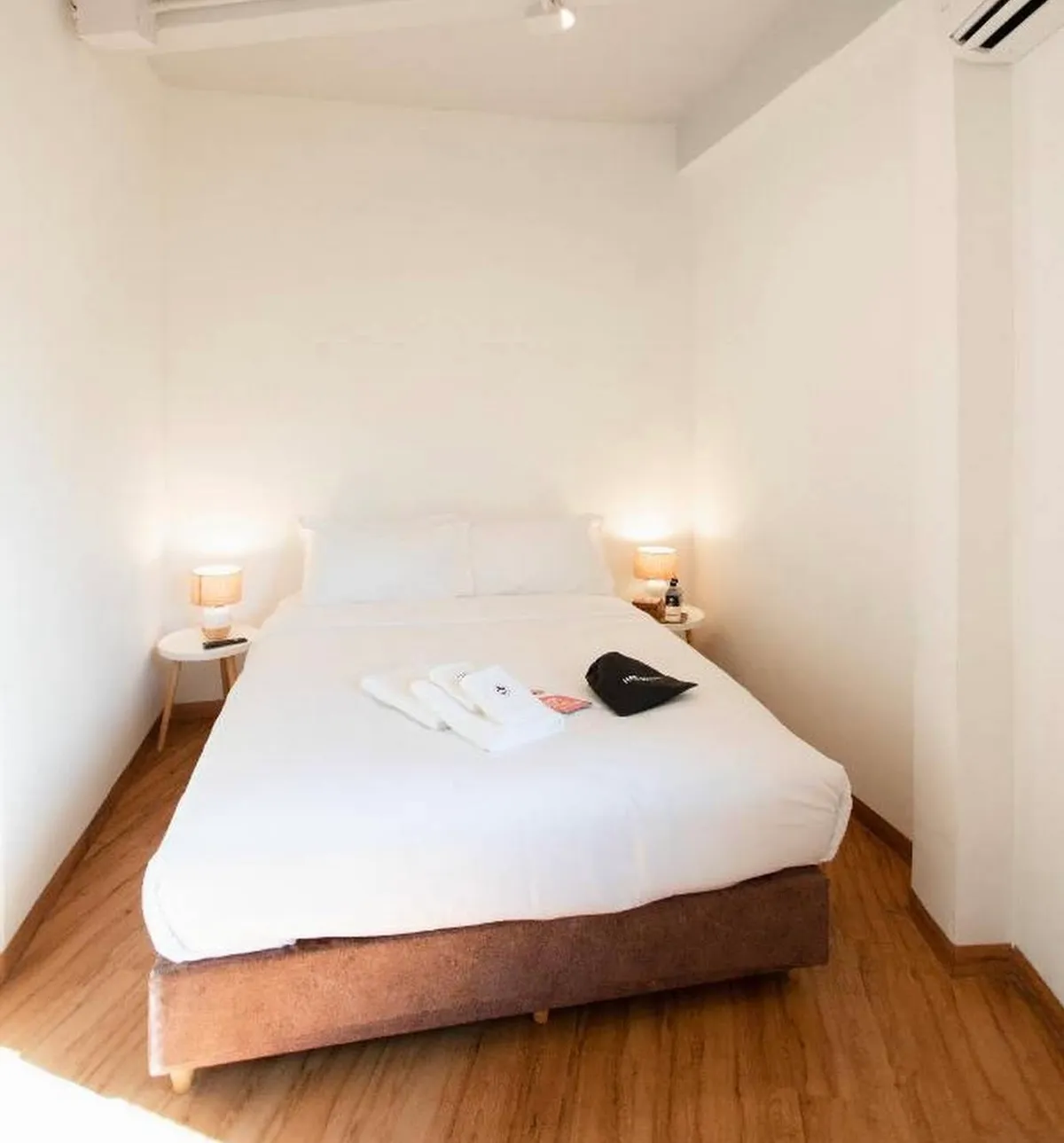 latitude 13 Room & breakfast, Bangkok interior view