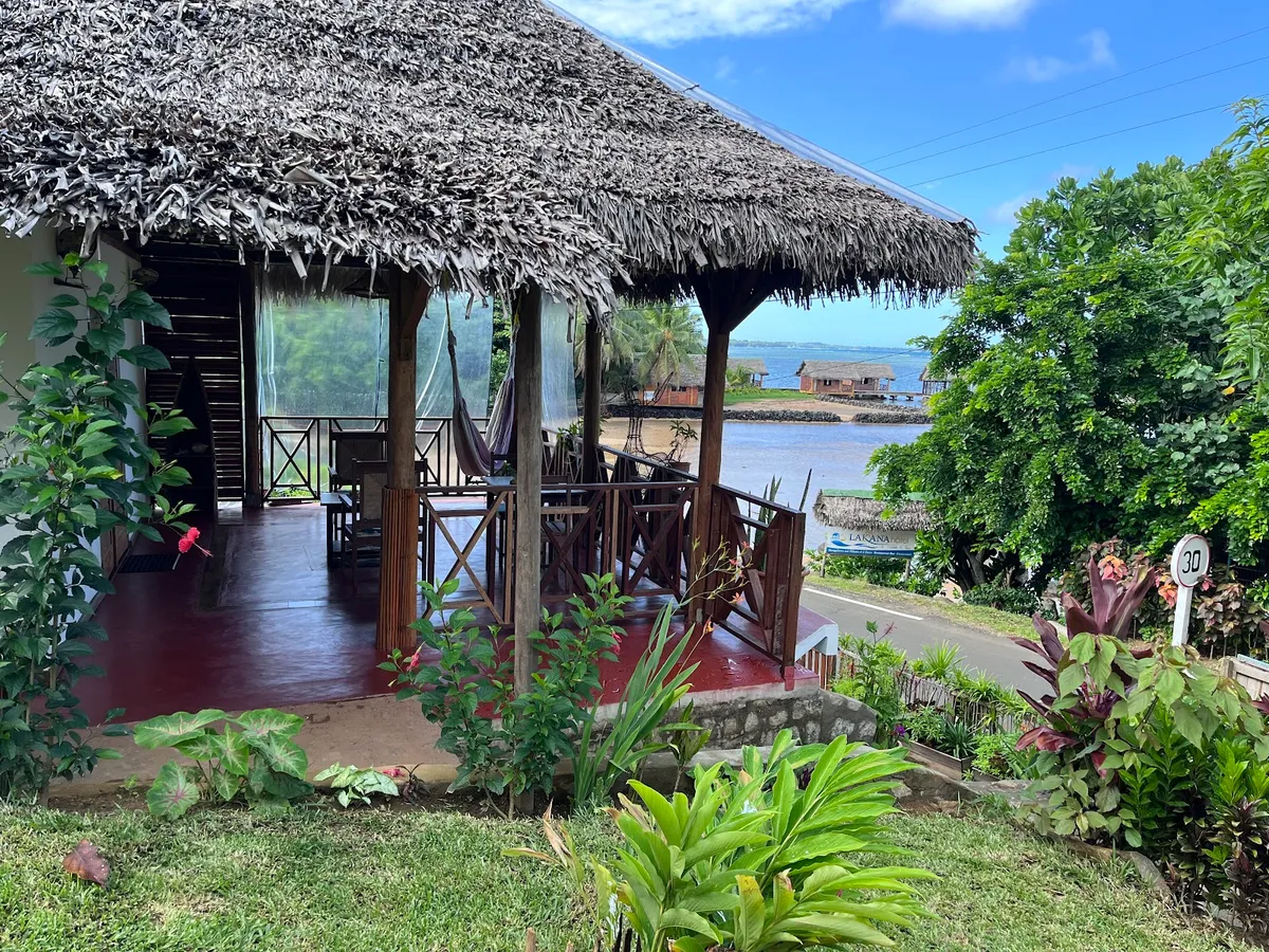 Le Chant des Vagues , Île Sainte-Marie Madagascar. Maison d’hôtes face à l’océan, nature & whale watching and listening., Ile