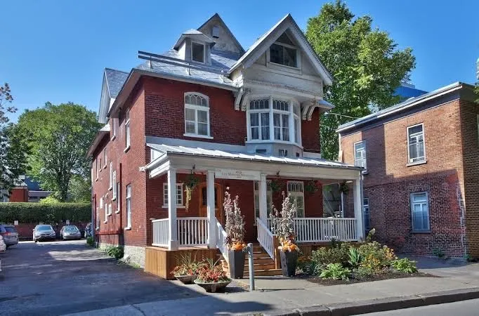 Les Maisons Montcalm, Quebec City interior view