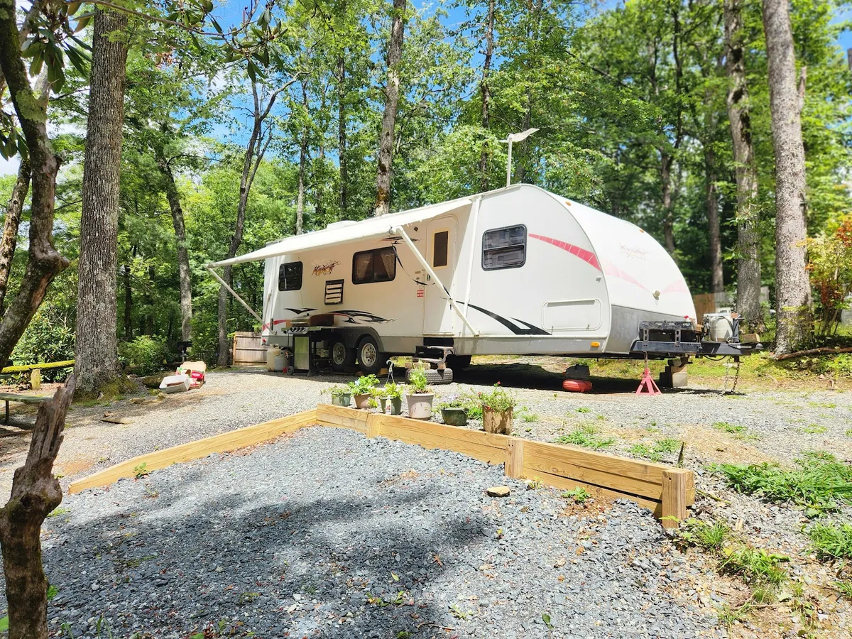 Linville Falls Campground RV Park & Cabins, Sanyang interior view