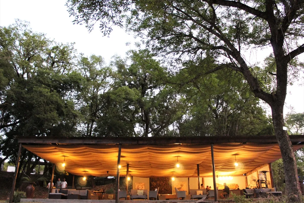 Lions Rock Rapids Lodge and Luxury Tented Camp, Hazyview interior view