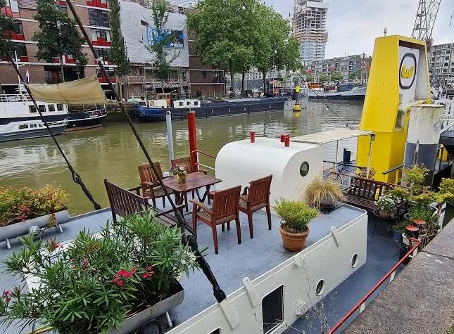 Logeerboot Visithor, Rotterdam interior view