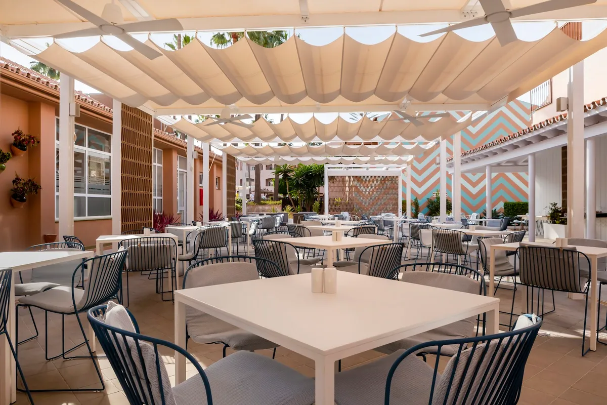 Los Amigos Beach Club, Costa Del Sol interior view