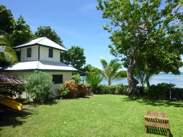 Lucky's Beach Houses, Vavau interior view