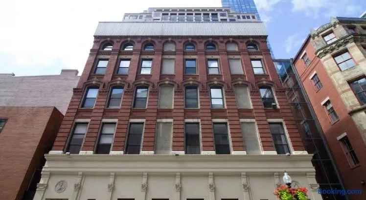 Luxury at a Discount!! 2br/2ba | 200mbps Internet, Boston interior view
