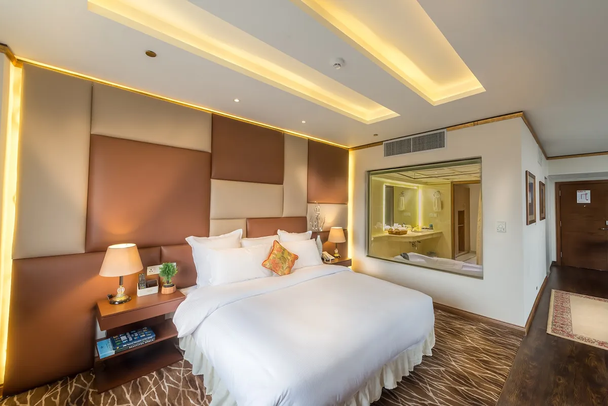 Luxus Grand Hotel, Lahore interior view