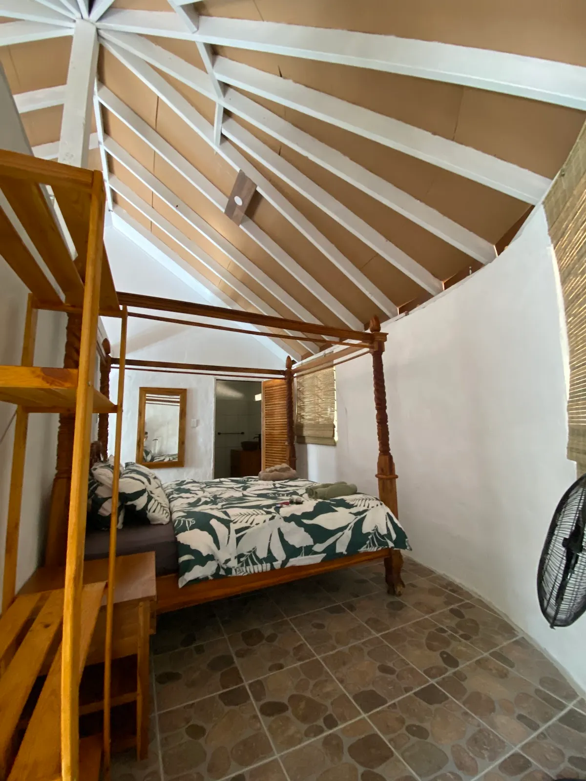 Mahina Lodge Ofu Island ., Vavau interior view