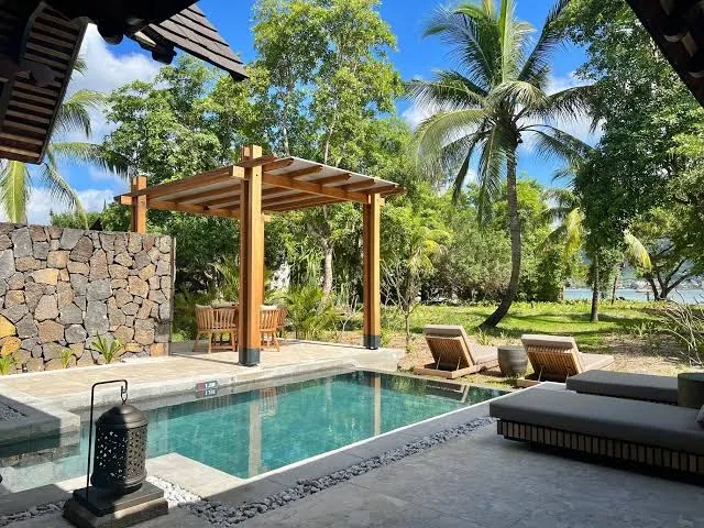 Maradiva Villas Resort & Spa, Flic En Flac interior view
