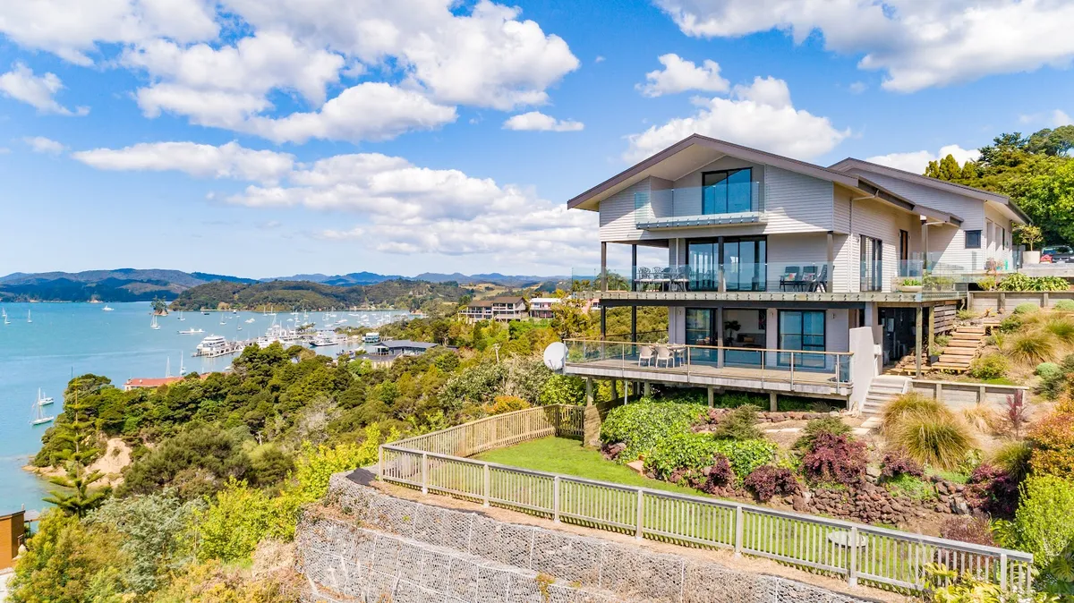 Marina Cove Bay of Islands, Bay Of Islands interior view