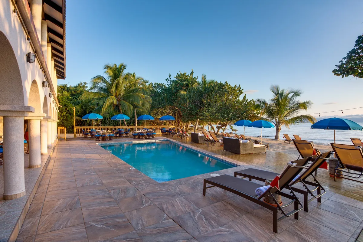 Mariposa Beach Resort, Placencia interior view