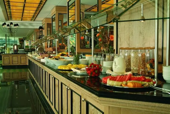 Maritim Hotel Dresden, Dresden interior view