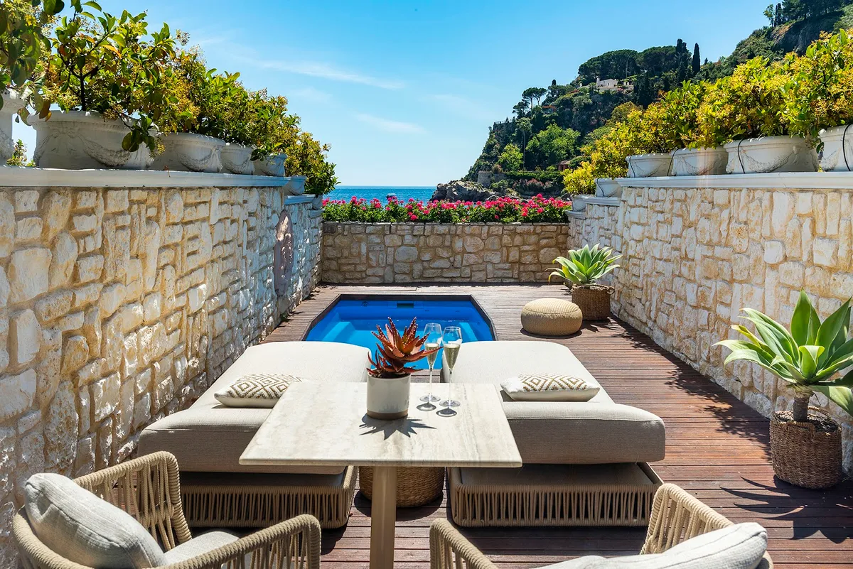 Mazzarò Sea Palace, Taormina interior view