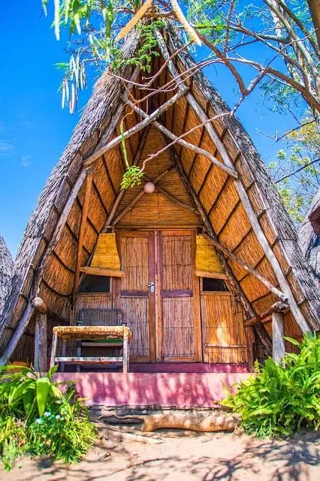 Mgoza Lodge - Cottage, Cape Maclear interior view