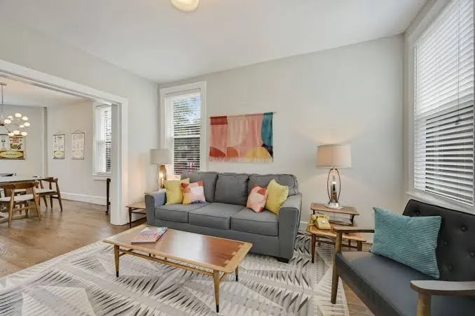 Mid-Century Townhome Steps from Restaurants, Washington Dc interior view