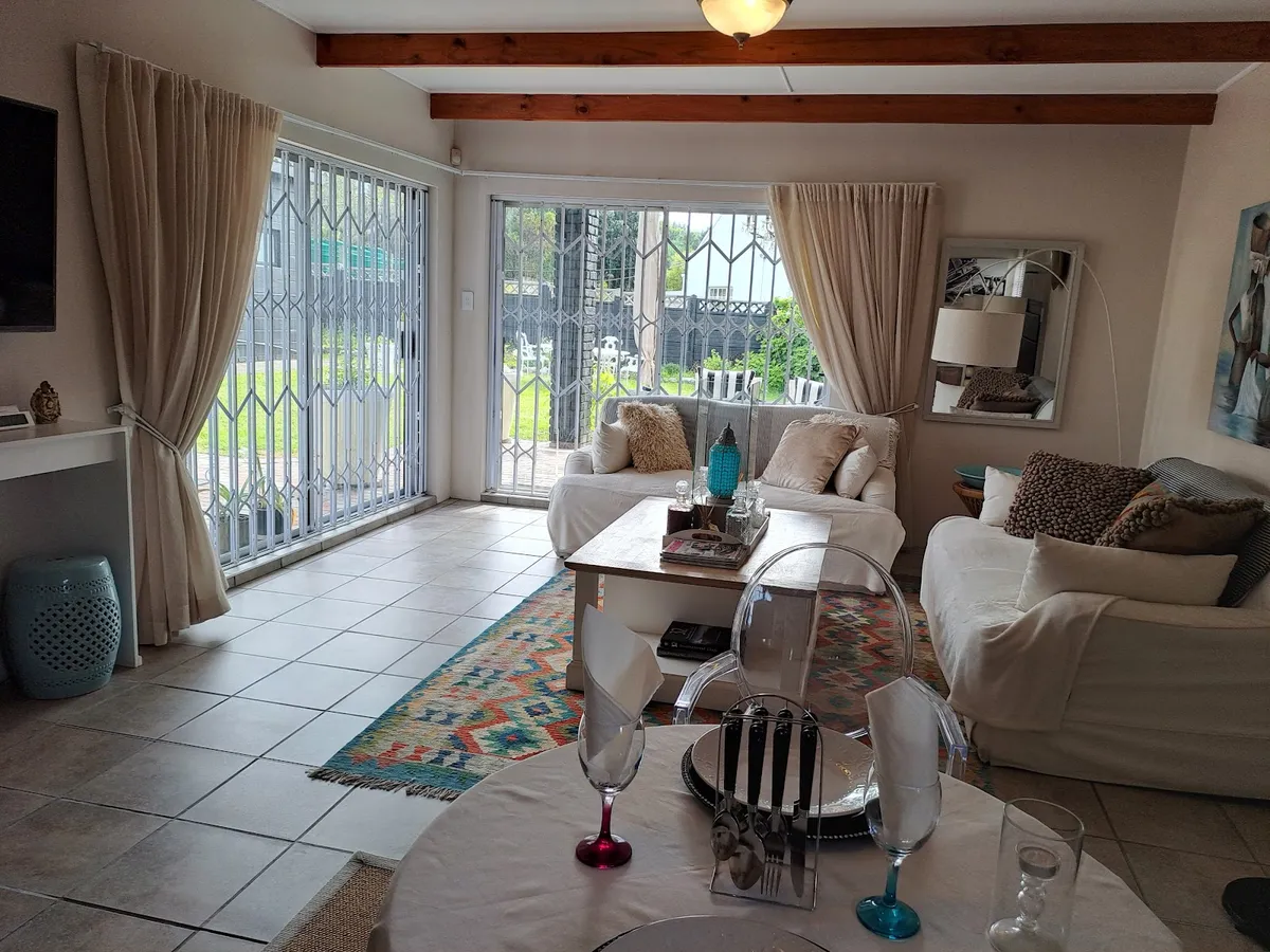 MILKY WAY, Hermanus interior view