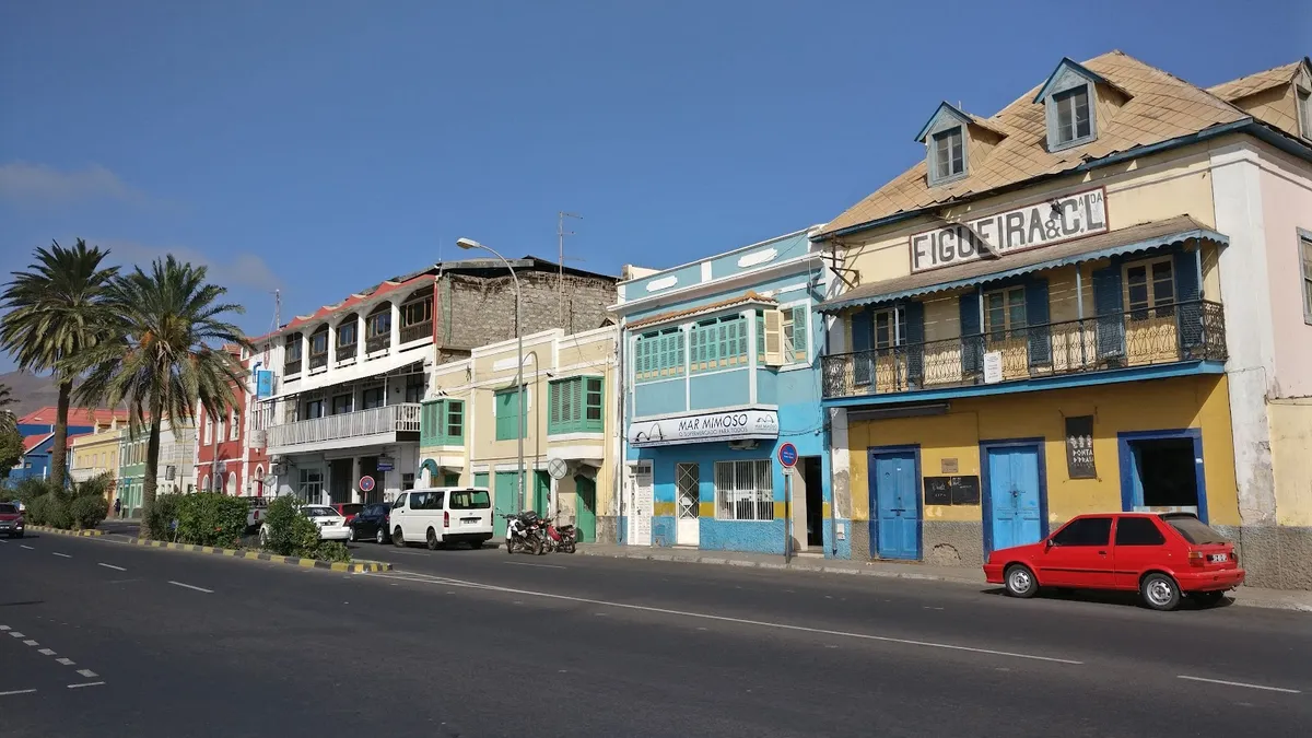 Mindelo Residencial, Mindelo interior view