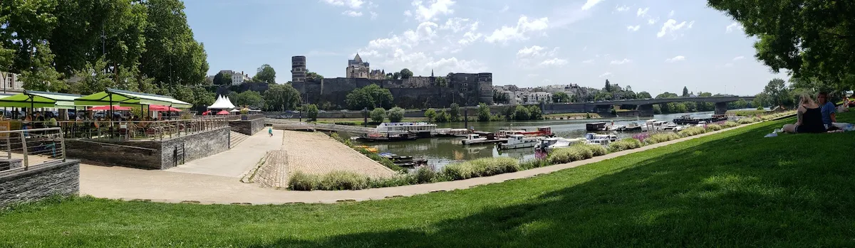Mon CHATEAU d'ANGERS - Résidence de tourisme, Loire Valley interior view
