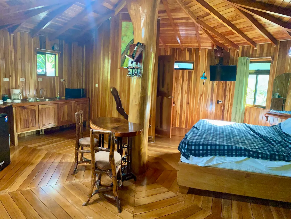 Monteverde Forest Houses, Monteverde interior view