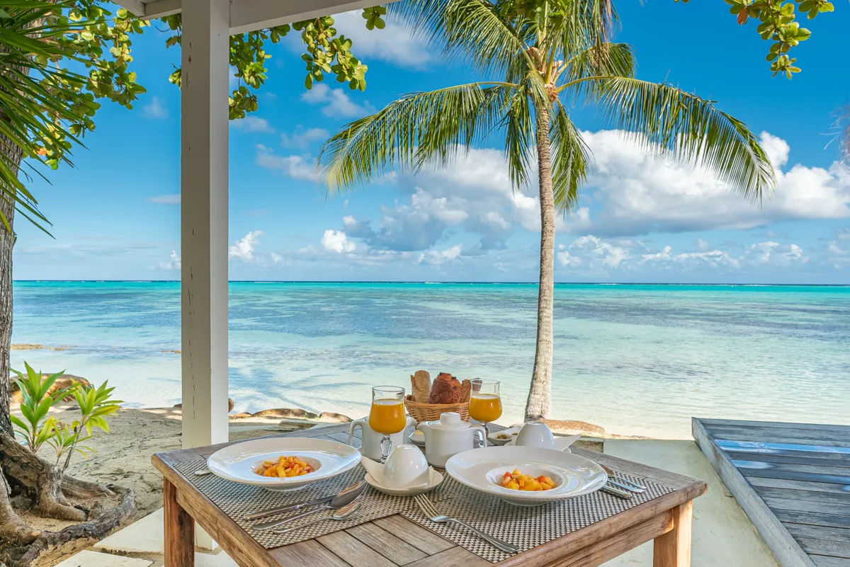 Moorea Island Beach, Moorea interior view