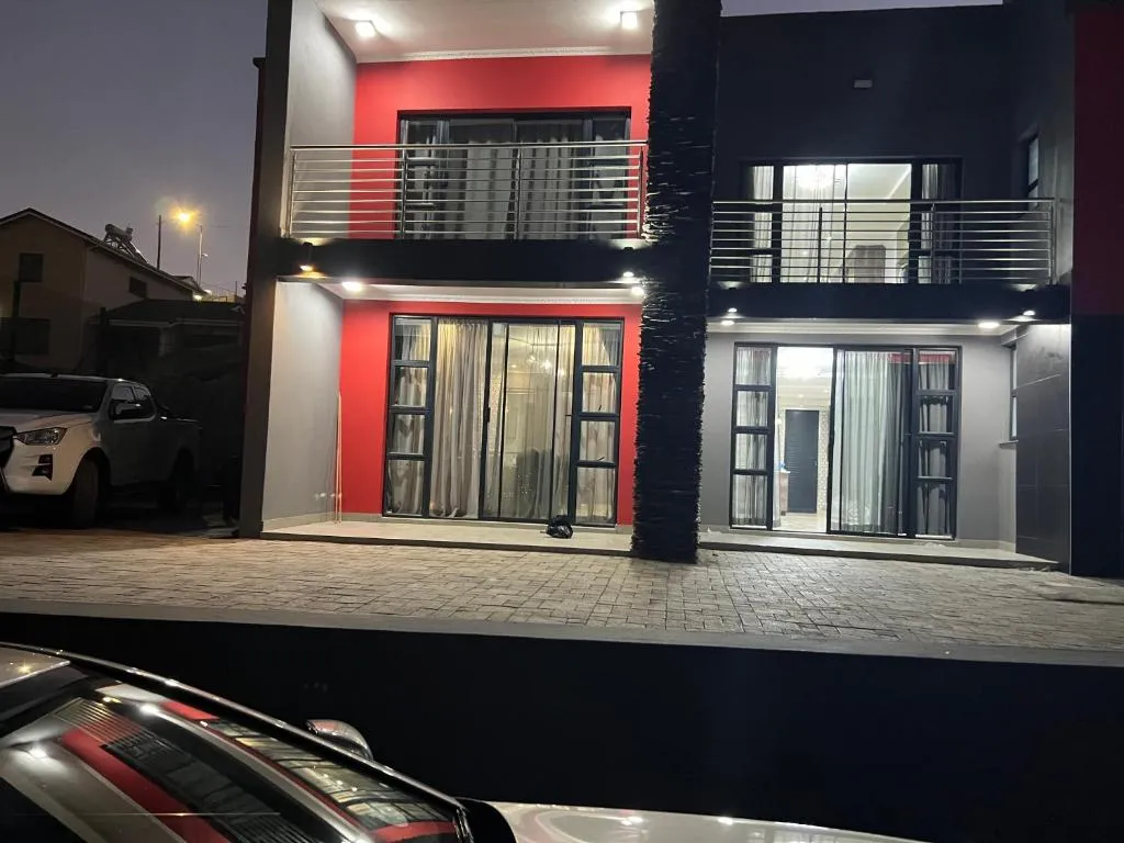 Mountain Top Luxury Villa, Mbabane interior view