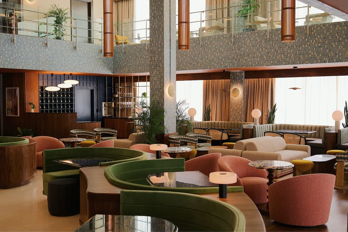 Municipal Grand, Savannah interior view