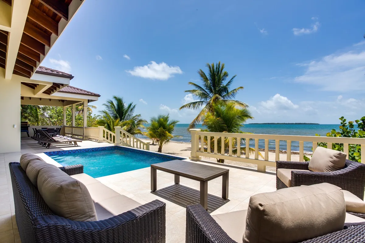 Naïa Resort and Spa, Placencia interior view