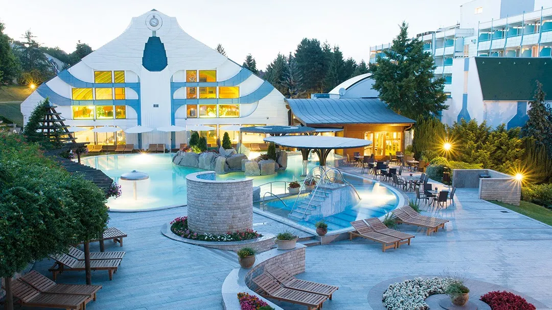 NaturMed Hotel Carbona superior, Heviz interior view