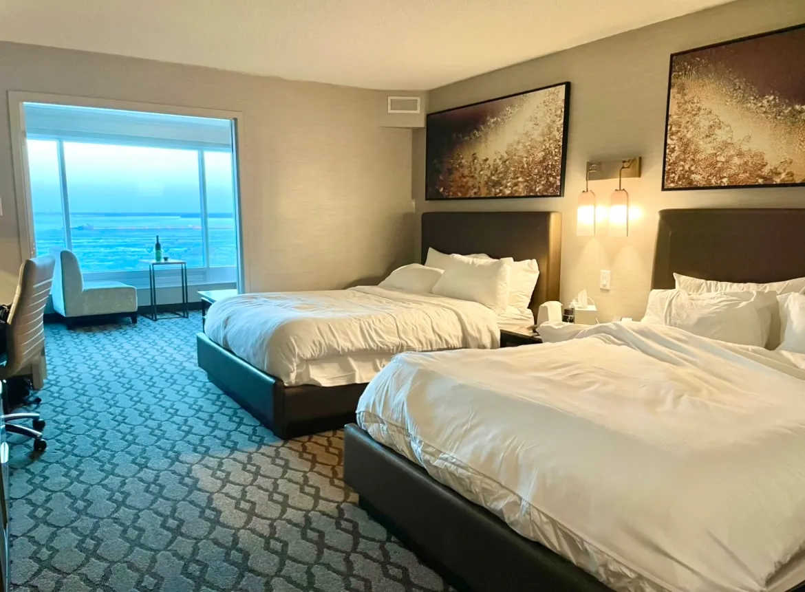 Niagara Falls Marriott Fallsview Hotel & Spa, Niagara Falls interior view