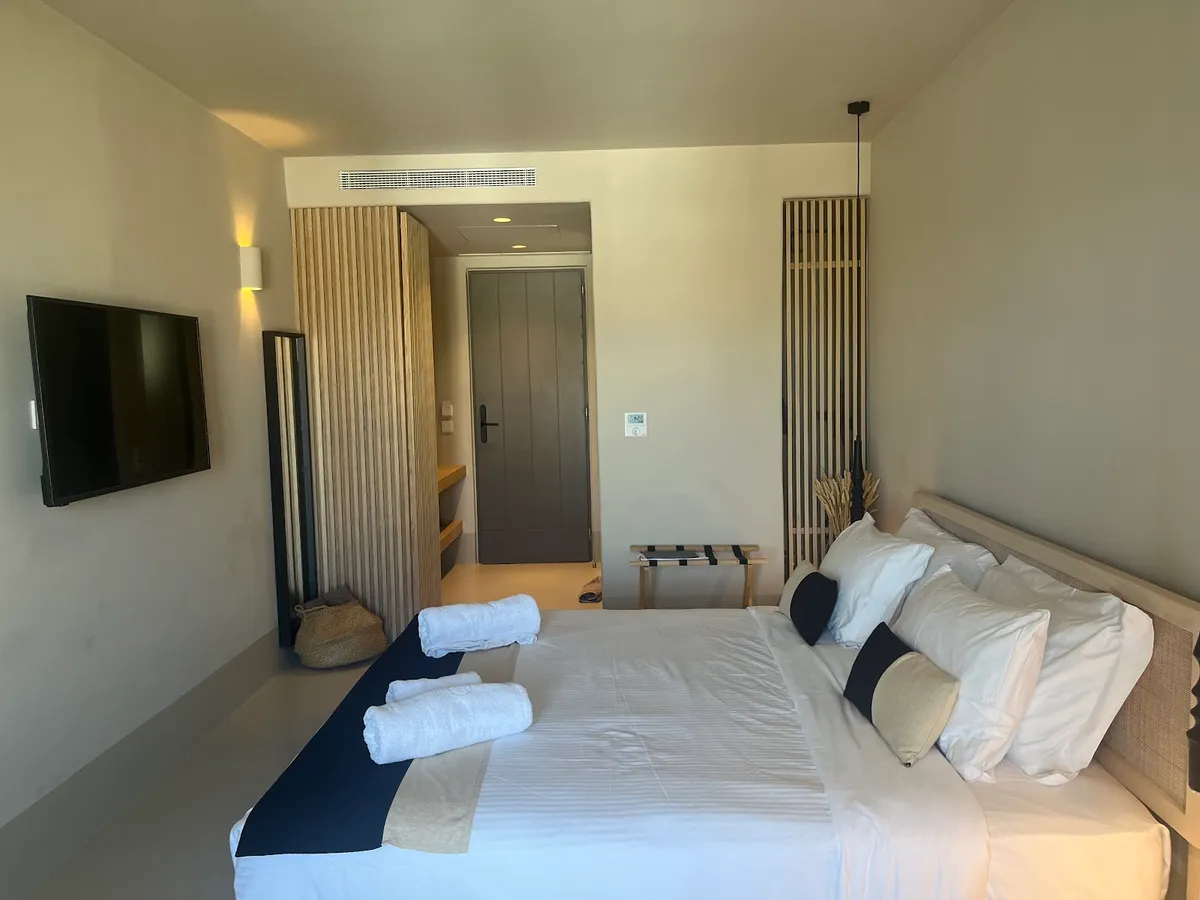 Nimbus Lumen, Mykonos interior view