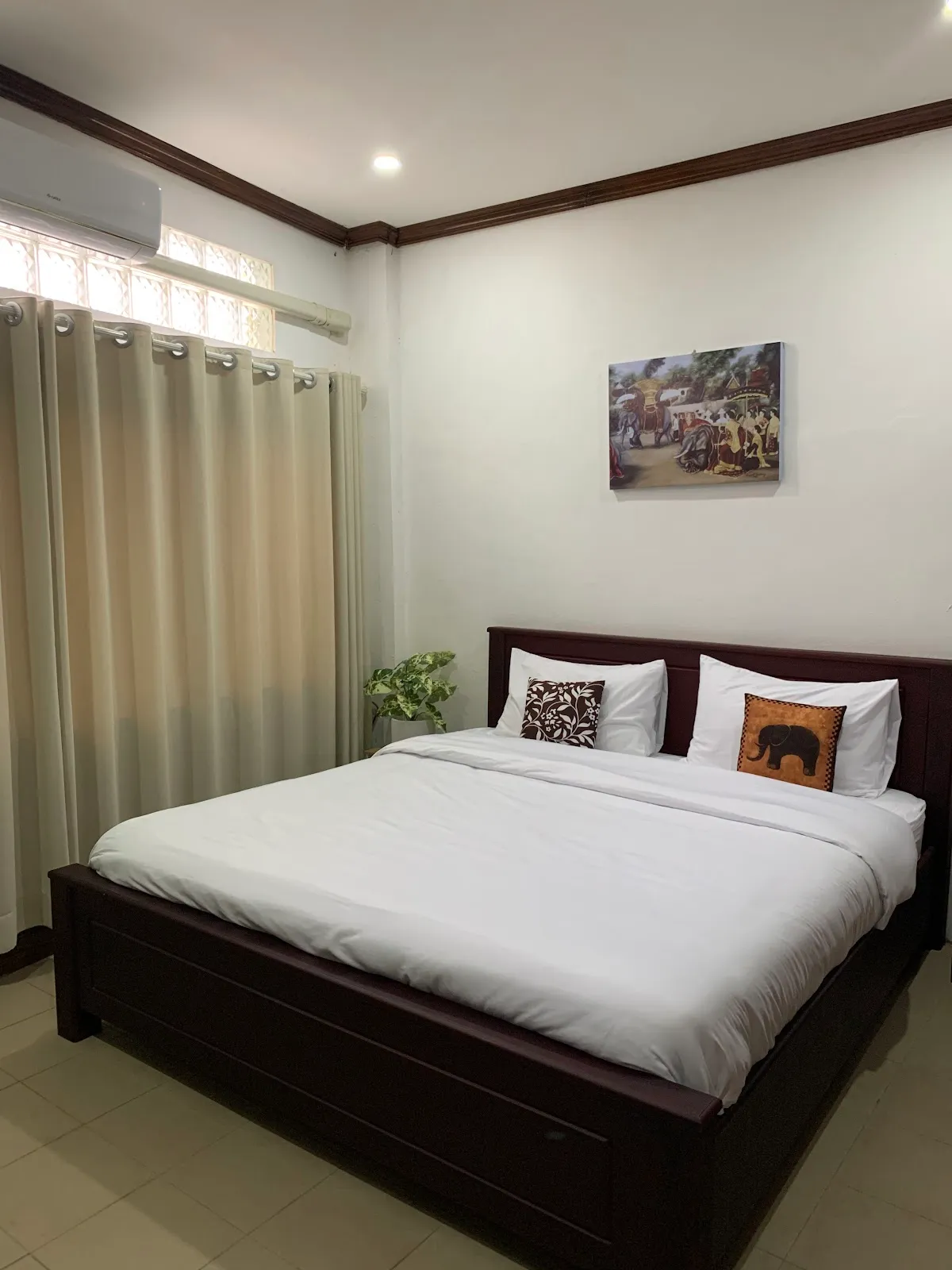Nisa hostel, Pakse interior view