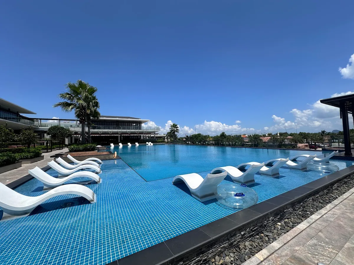 Oakwood Ha Long, Ha Long Bay interior view