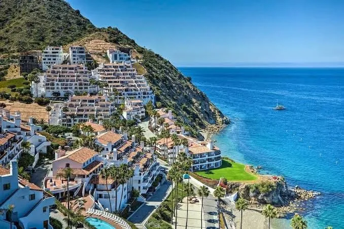 Oceanfront Penthouse suite w/panoramic views, Jolly Beach interior view