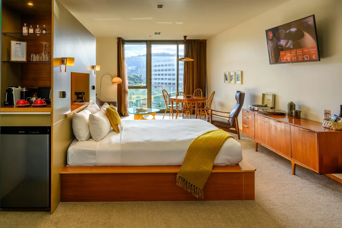 Ohtel Wellington, Wellington interior view