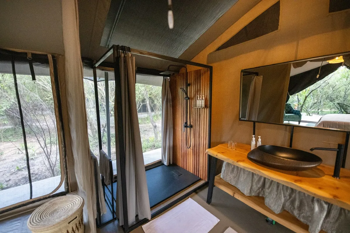 Olkinyei Mara Tented Camp, Maasai Mara interior view