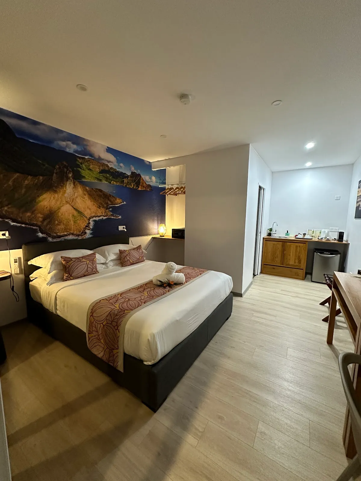 ONONUI Lodge, Papeete interior view