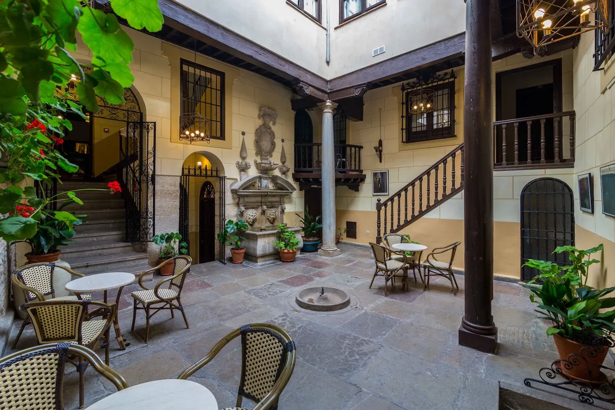 Palacio De Mariana Pineda, Granada interior view
