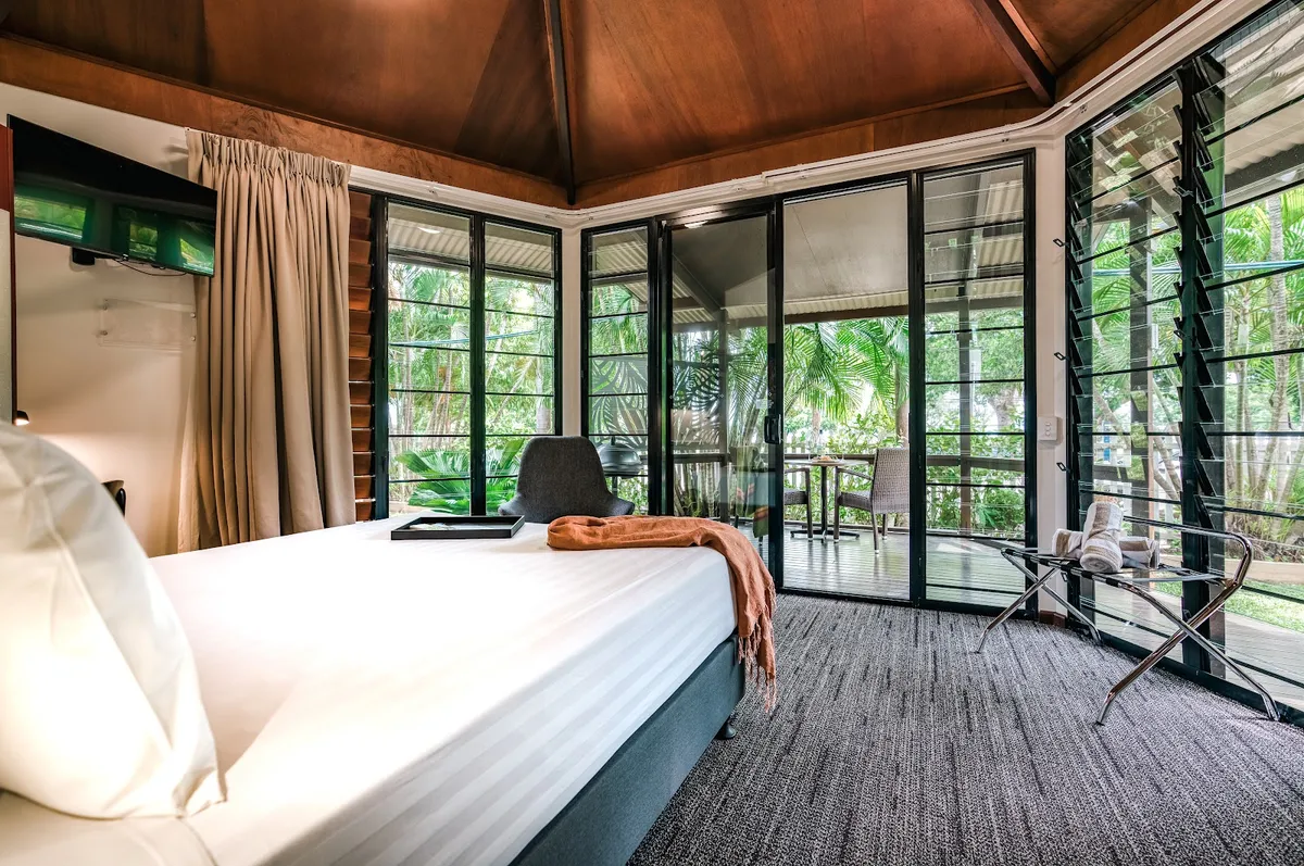 Palms City Resort, Darwin interior view