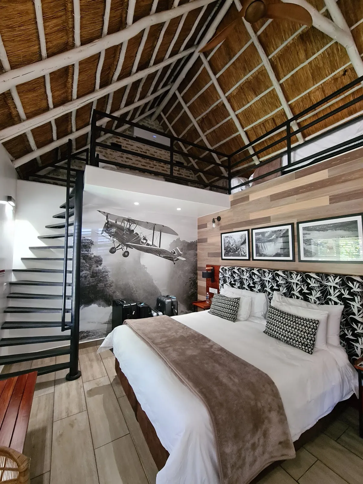 Pamarah Lodge, Victoria Falls interior view