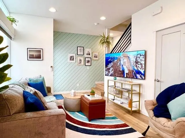 Perch - Capitol Luxe Two: High Walk Score | SEA Retreat | Heart of CapHil, Seattle interior view