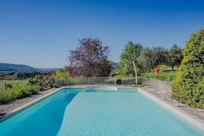Pet Friendly Large Charming Cottage with Heated Swimming Pool, Provence interior view