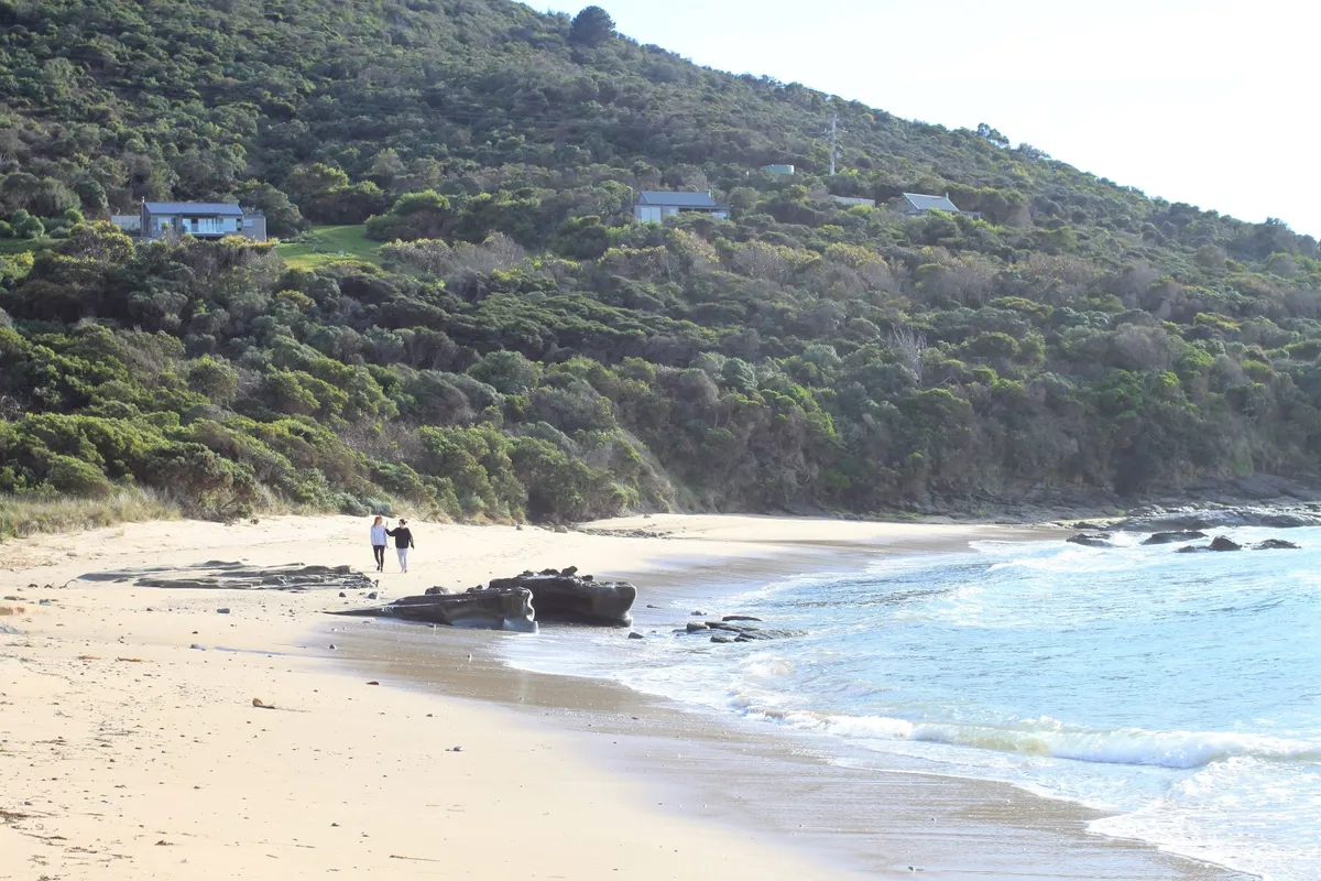 Points South by the Sea, Great Ocean Road interior view