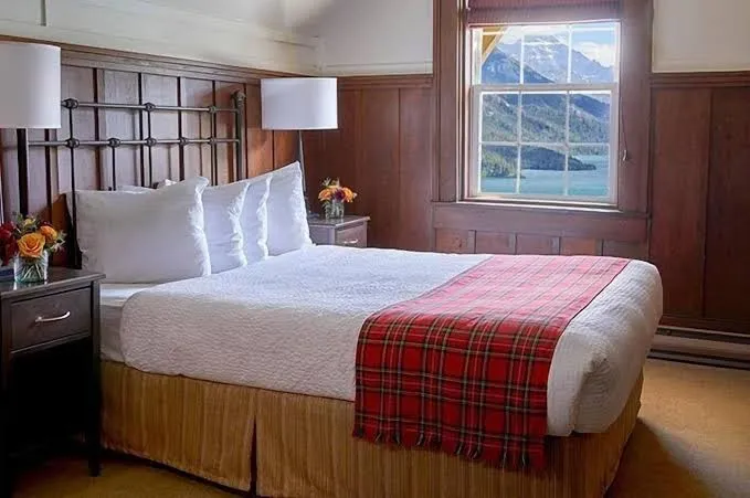 Prince Of Wales Hotel, Canadian Rockies interior view