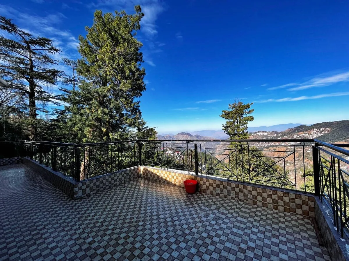 Puri's BnB, Shimla interior view