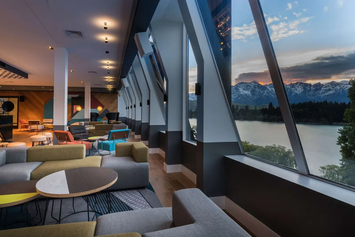 QT Queenstown, Queenstown interior view