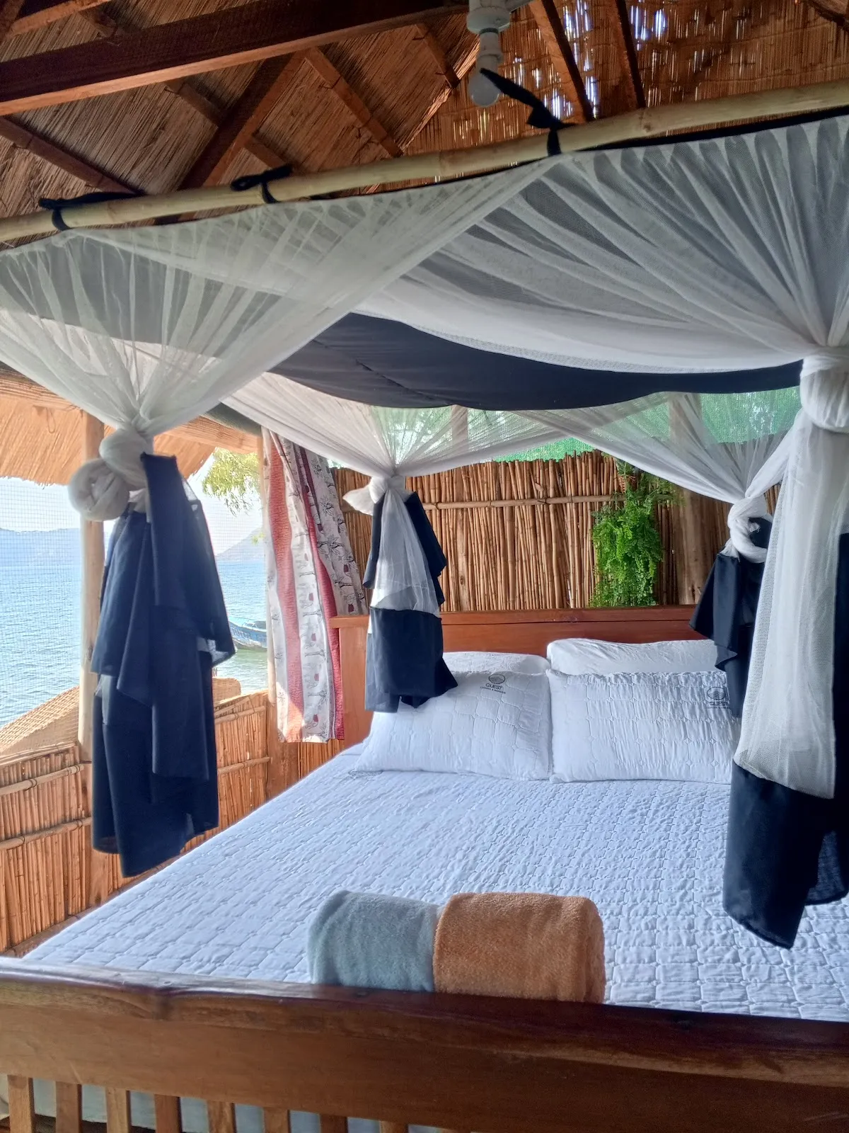 Quest at Cape Maclear (Quest Lodges and Safaris), Cape Maclear interior view